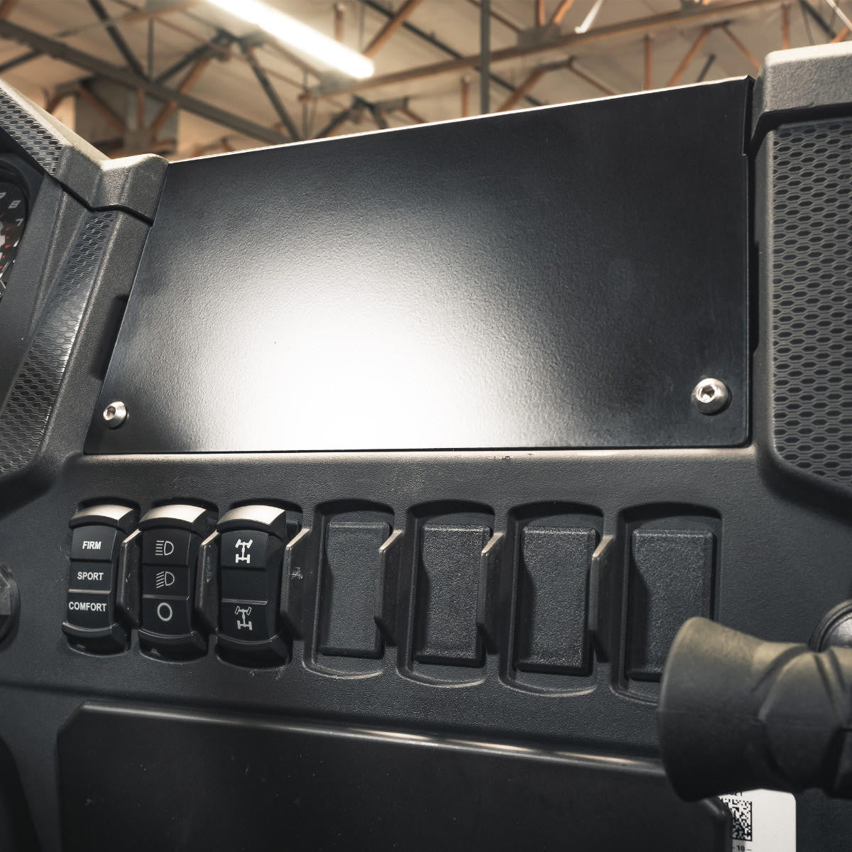 UTV INC 2019+ POLARIS RZR UNIVERSAL DASH-TABLET MOUNTING DASH PLATE