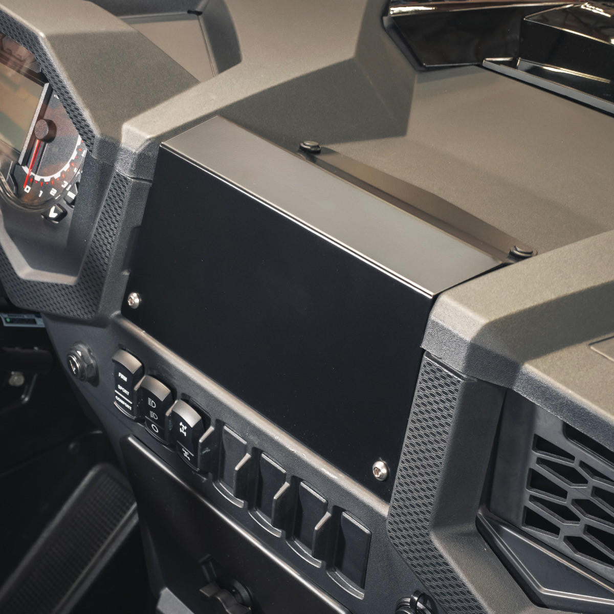 UTV INC 2019+ POLARIS RZR UNIVERSAL DASH-TABLET MOUNTING DASH PLATE