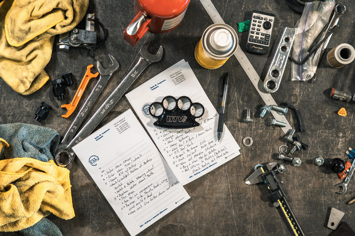 UTV INC BILLET ALUMINUM KNUCKLE DESIGN NOVELTY PAPER WEIGHT