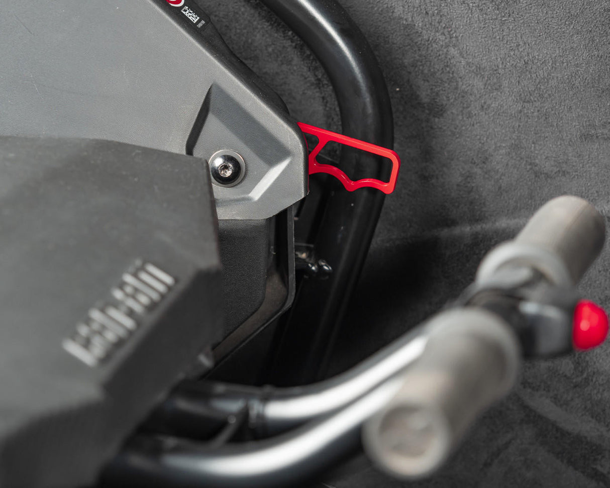 UTV INC CAN AM MAVERICK X3 RED DOOR HANDLE KIT