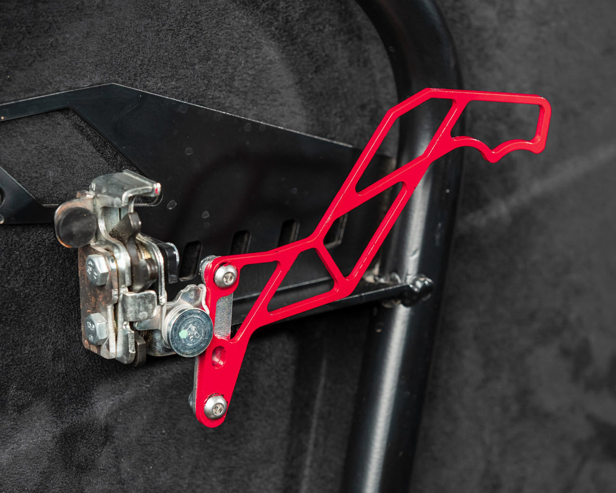 UTV INC CAN AM MAVERICK X3 RED DOOR HANDLE KIT